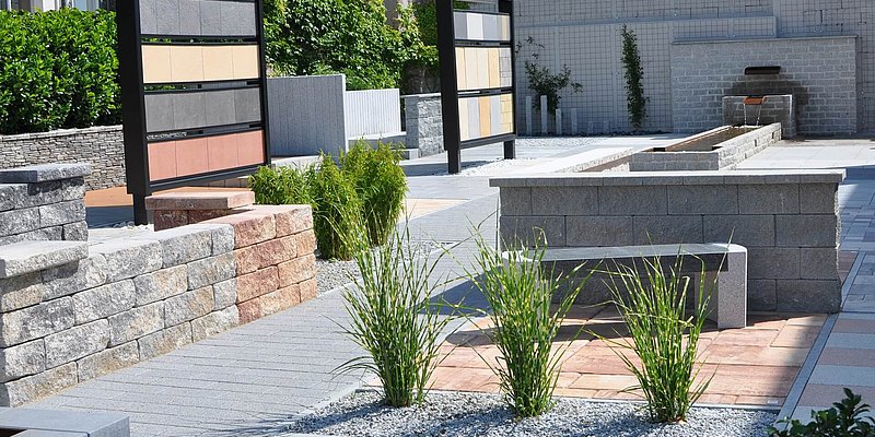 Im Ideengarten finden man Inspiration zu Pflastersteinen, Terrassenplatten, Mauersystemen und Verlegemustern.