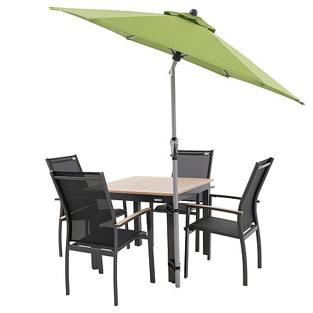 Sitzgruppe mit Sonnenschirm welcher am Tisch befestigt wird