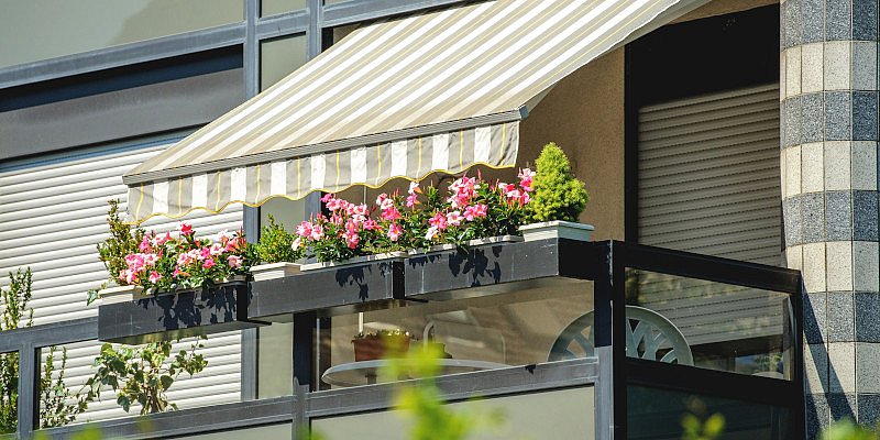 Markise als Sonnenschirm am Balkon