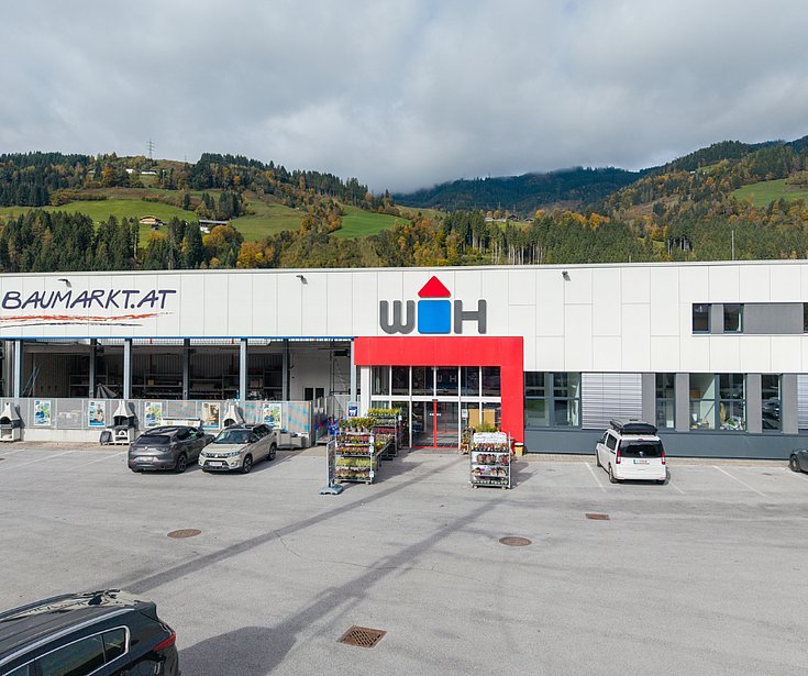 Haupteingang der Würth Hochenburger Filiale St. Johann im Pongau