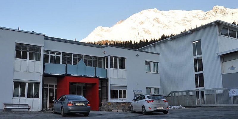 Außenaufnahme des Firmengebäudes in Fritzens