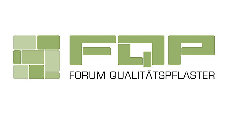 Logo Forum Qualitätspflaster grün weiß