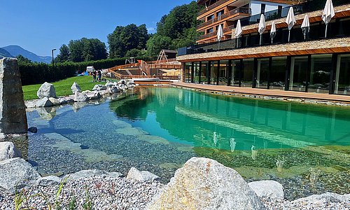 Schwimmteich für das Hotel Grand Tirolia in Kitzbühel