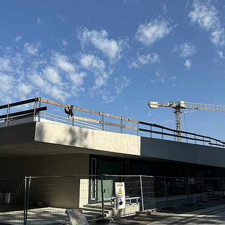 Außenansicht Hallenbad Bregenz